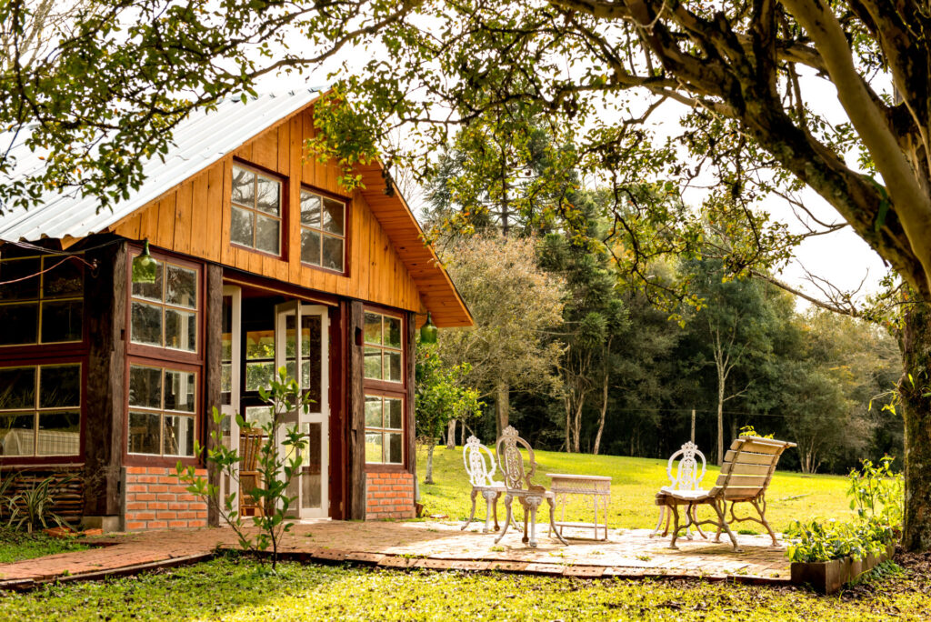 hermoso jardin quiosco barbacoa casa campo